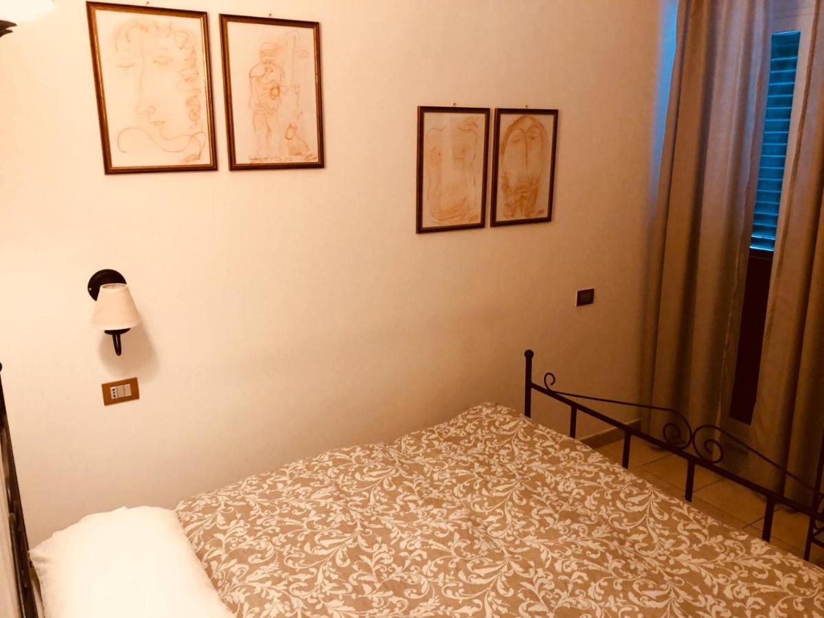 Le Antiche Porte Peschici Buitenkant foto
