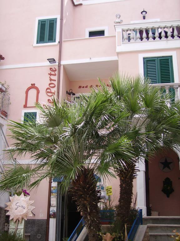 Le Antiche Porte Peschici Buitenkant foto